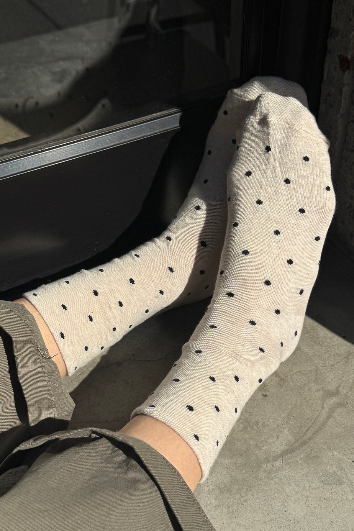 Polka Dot Sneaker Socks - Oatmeal / Black