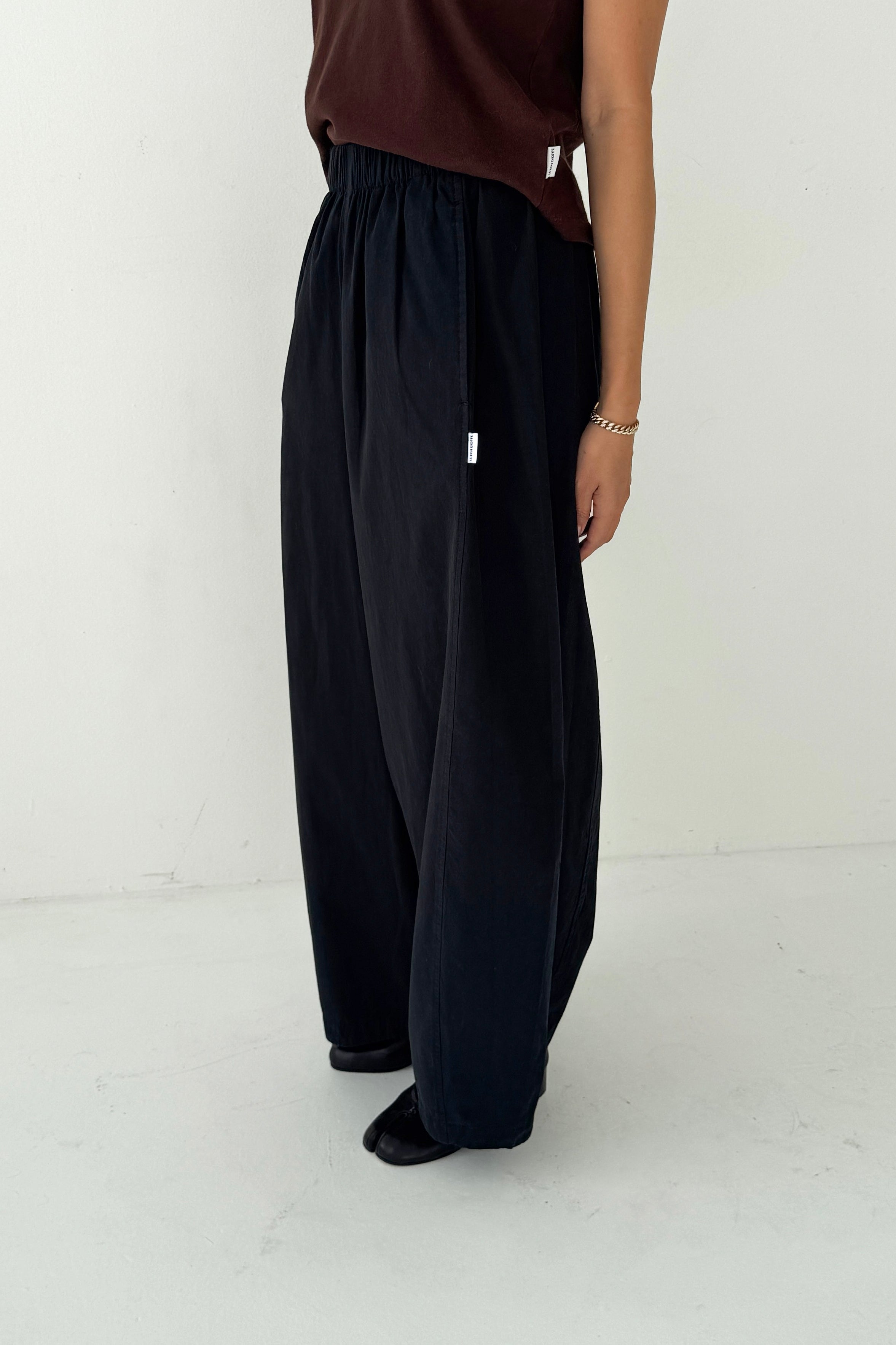 Parachute Pants - Black
