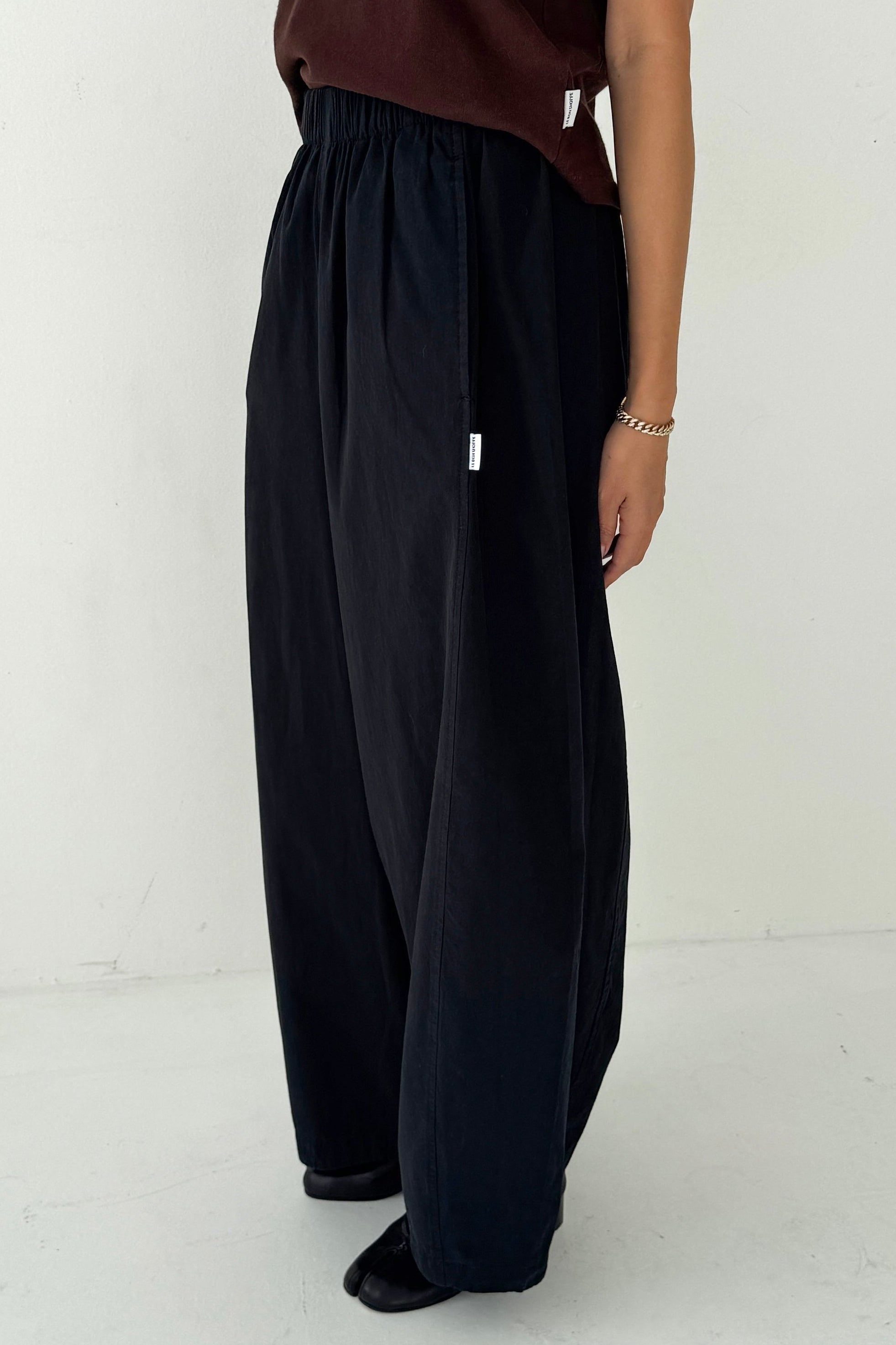 Parachute Pants - Black