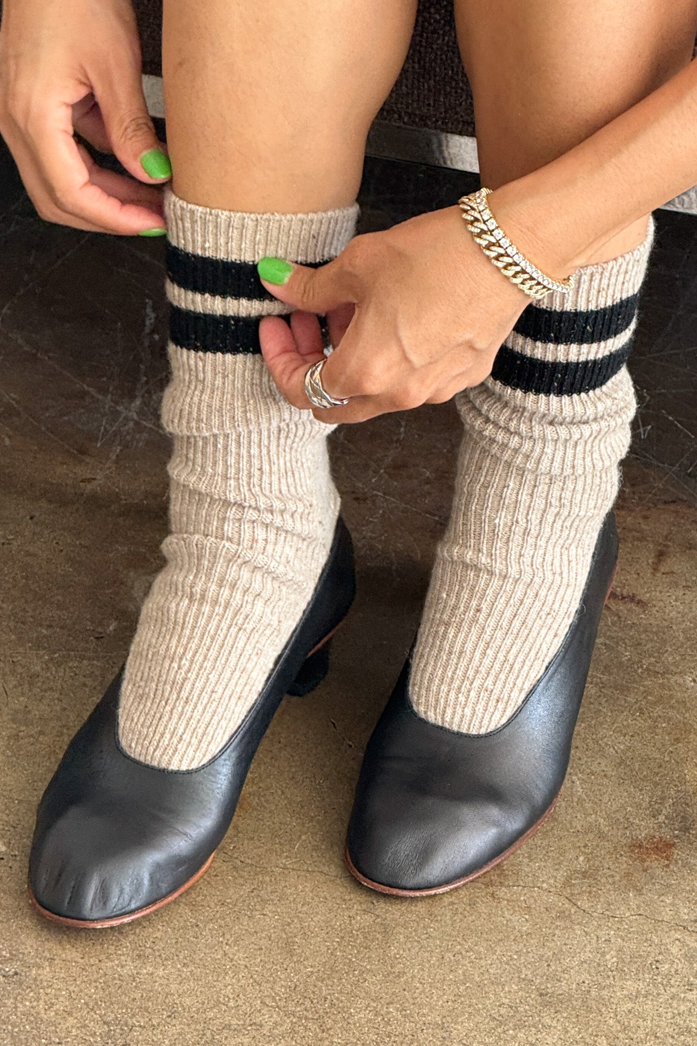 Snow Varsity Socks - Beige / Black