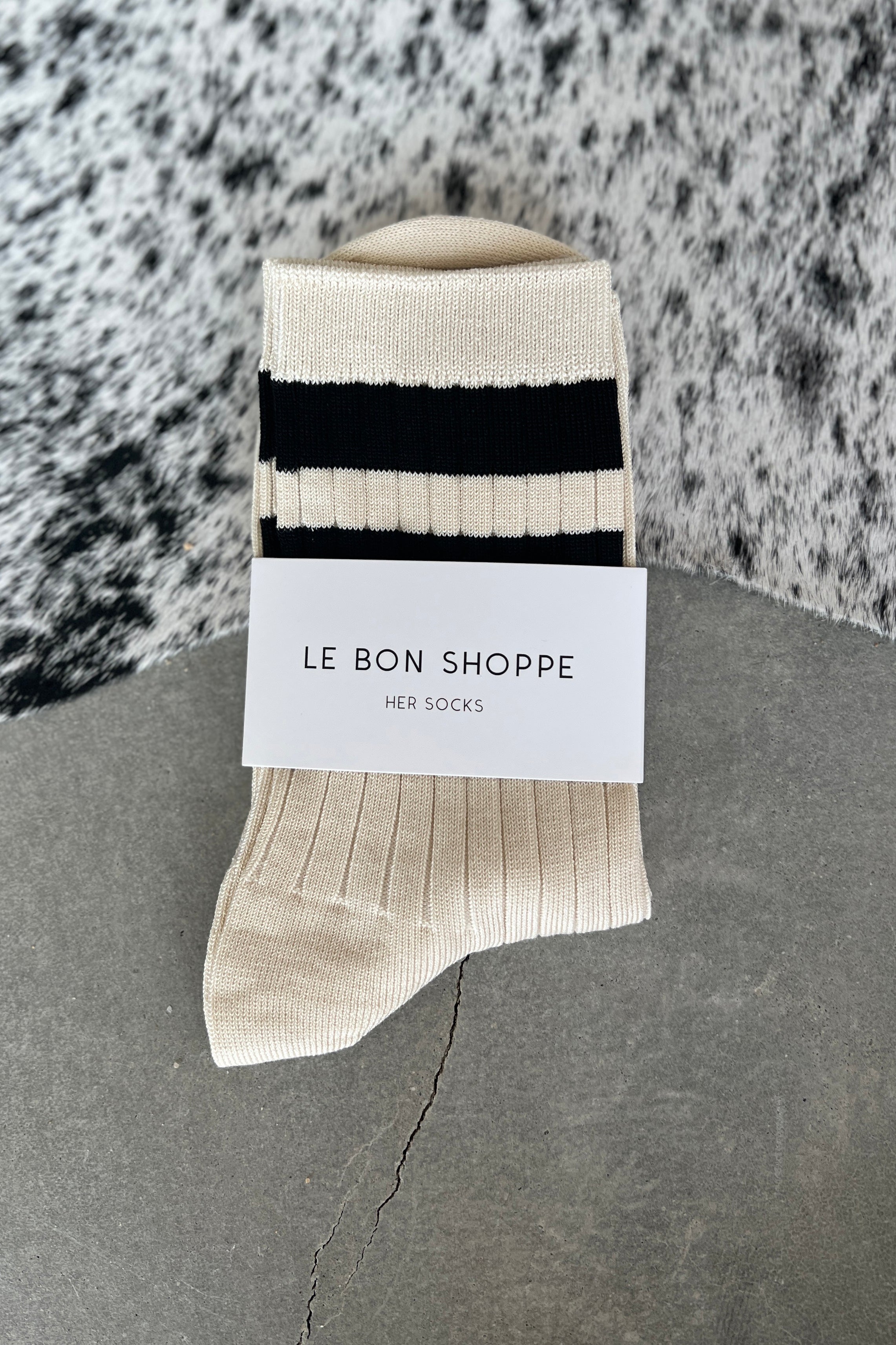 Ses chaussettes universitaires - Crème Noir